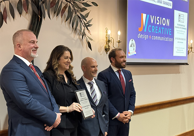 Mayor Daryl Kingston, Jana Vanadia, Chamber President Kristopher Toth and Jon Kozesky